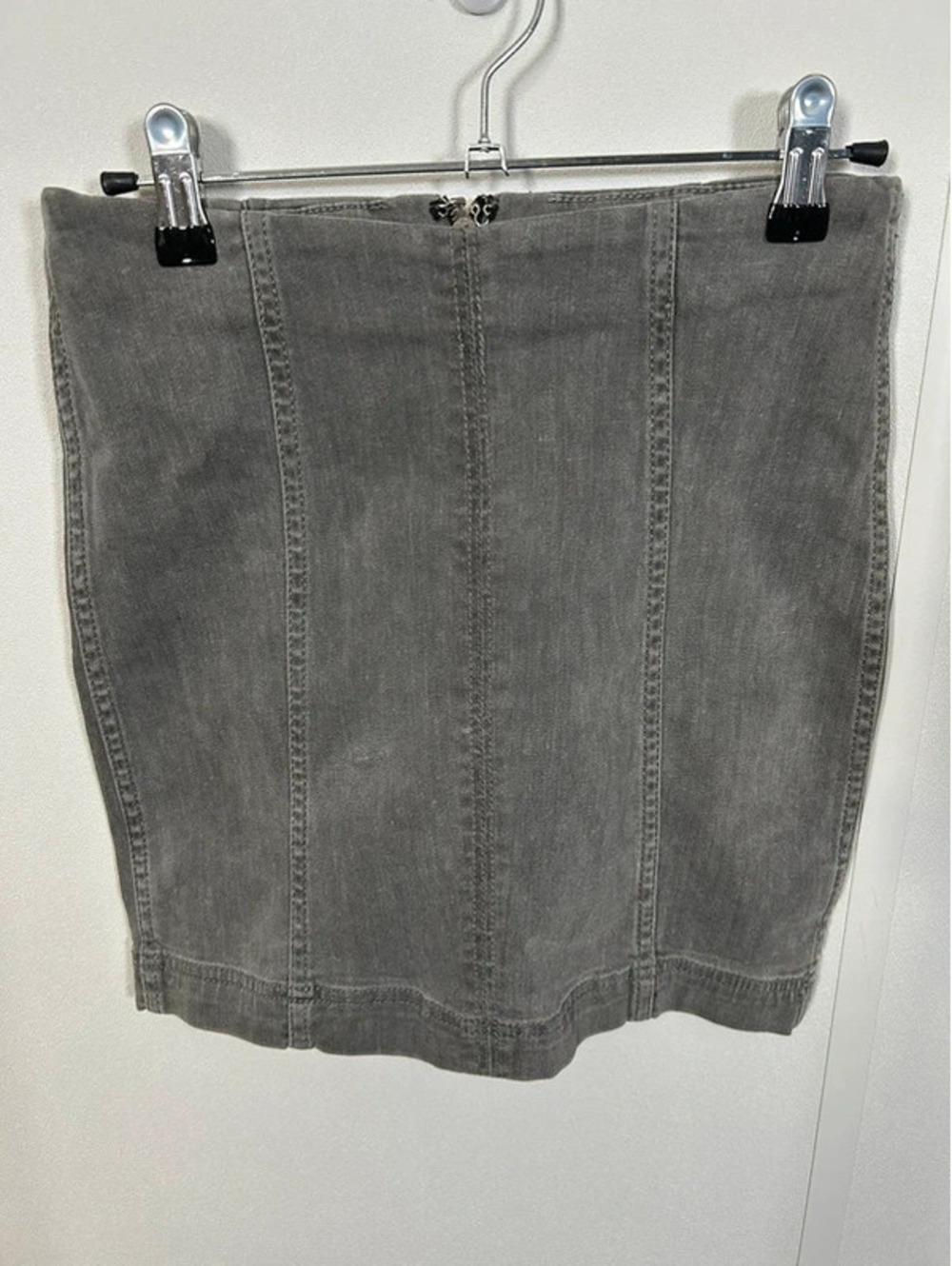 Free People Gray Denim Mini Skirt Size 2 Y2K Boho Utility
